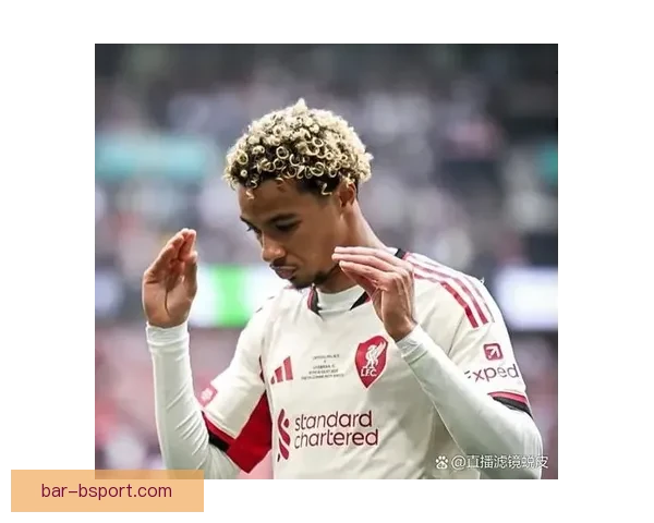 登贝莱加盟巴黎圣日耳曼引爆转会市场格局姆巴佩时代再添锋线利器